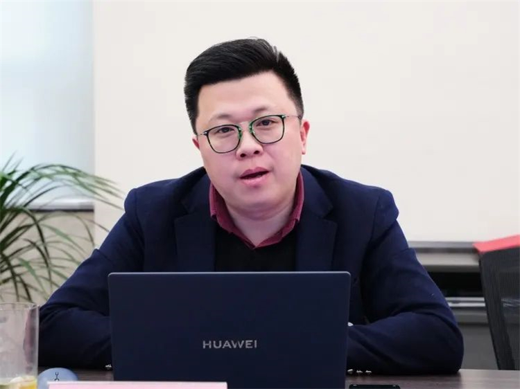 江阴市电子商务公共服务中心召开2022年度年终工作述职会议4.jpg